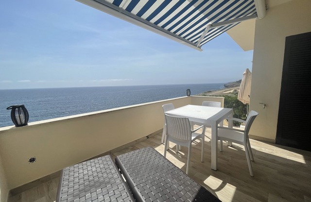 Beautiful apartment with privileged sea views