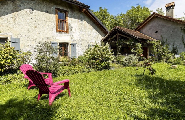 Beautiful apartment for 3 people with WIFI, patio, pets allowed and parking