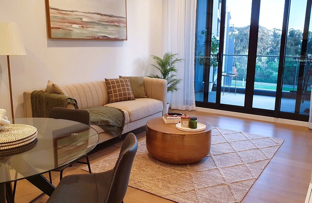 Beautiful apartment close to ANZAC Pde and Lake Burley Griffin