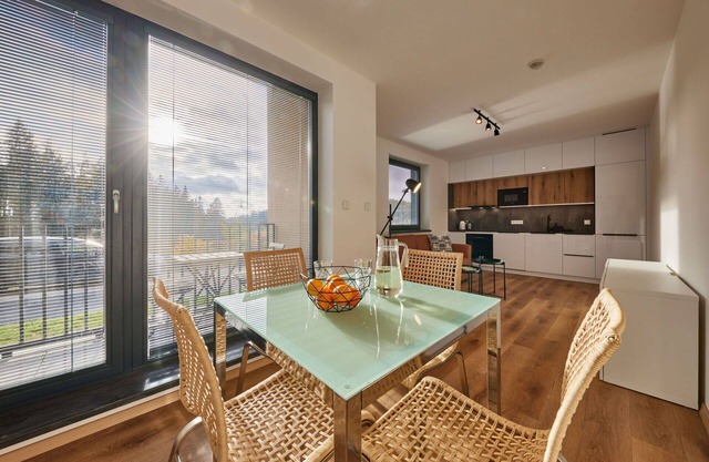 Beautiful apartment for 4 guests with WIFI, TV and balcony