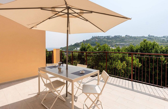 Beautiful apartment for 5 guests with A/C, WIFI and pets allowed
