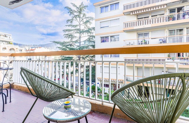 Beautiful apartment for 2 guests with A/C, WIFI, TV, terrace, pets allowed and panoramic view