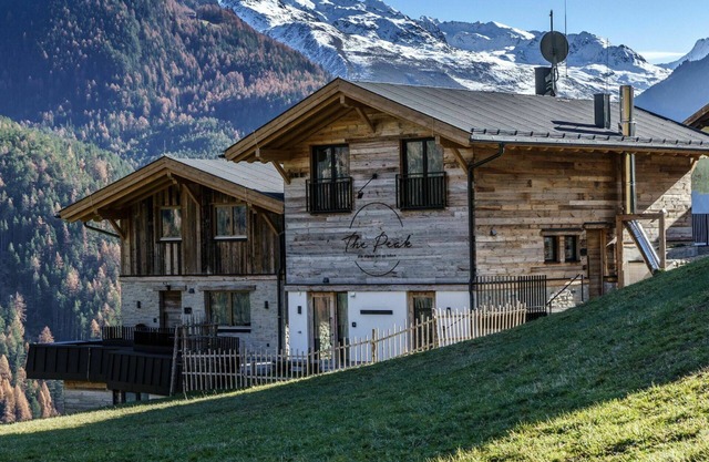 Beautiful apartment for 4 guests with WIFI, TV, balcony and pets allowed