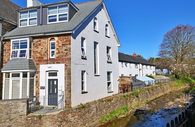 Beautiful apartment for 4 people with WIFI, pets allowed and parking