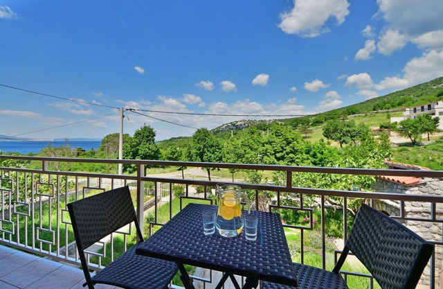 Beautiful apartment for 5 people with WIFI, A/C, TV, terrace and parking