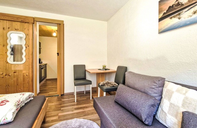 Beautiful apartment for 3 guests with WIFI, TV and pets allowed