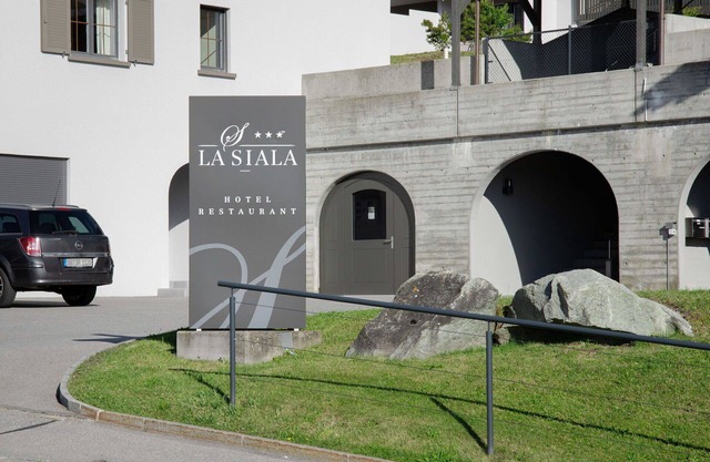 Beautiful apartment for 5 people with WIFI, pool, TV, balcony and panoramic view