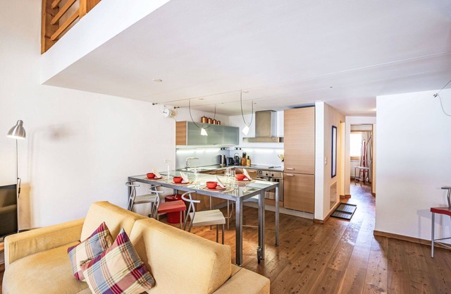 Beautiful apartment for 4 people with WIFI, TV, balcony, pets allowed and panoramic view