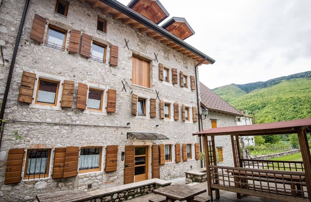 Beautiful apartment for 2 people with WIFI, TV, patio and pets allowed