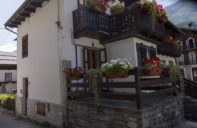 Beautiful apartment for 6 guests with TV, balcony, pets allowed and panoramic view
