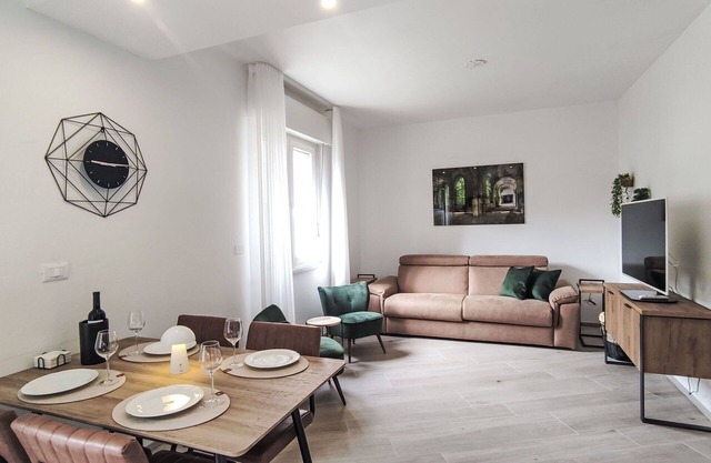 Beautiful apartment for 4 people with WIFI, TV, patio and pets allowed