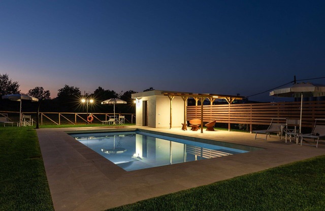 Beautiful apartment in villa for 4 people with A/C, pool, WIFI, TV and panoramic view
