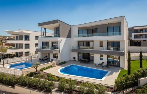 Zidarici Outdoor Swimming 