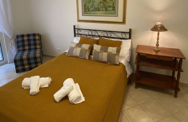 Beautiful apartment with private jacuzzi in the center of Ferragudo