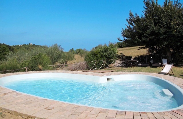 Beautiful apartment with pool, A/C, WIFI, TV, patio, pets allowed, panoramic view and parking