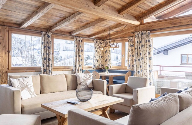 Beautiful apartment for 6 people with hot tub, WIFI, TV, balcony and parking