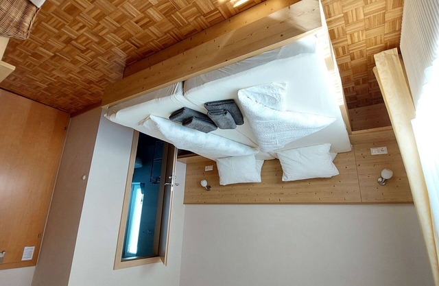 Beautiful apartment for 4 guests with WIFI, TV, balcony and parking