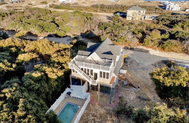 Beautiful beach home where wild horses roam free, pool,hot tub,dog friendly