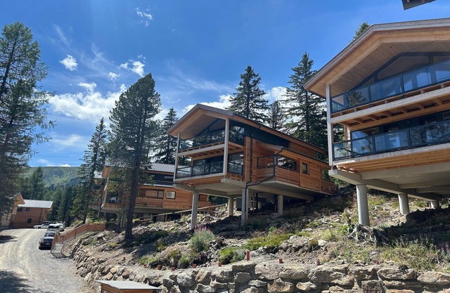 Beautiful chalet with balcony