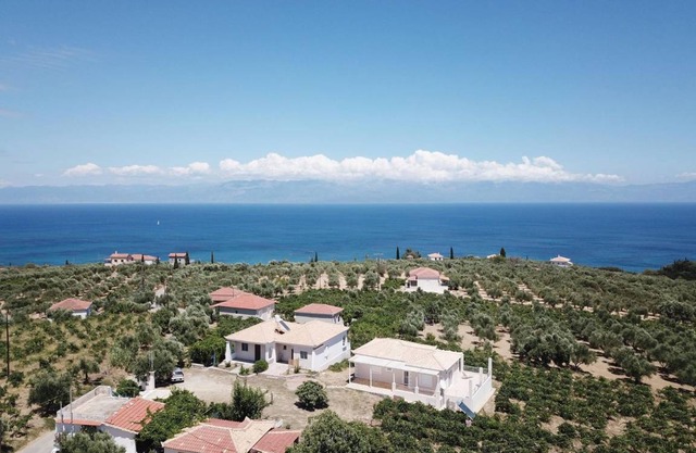 Beautiful, cheap holiday house in the country with terrace Messenia, Peloponnese