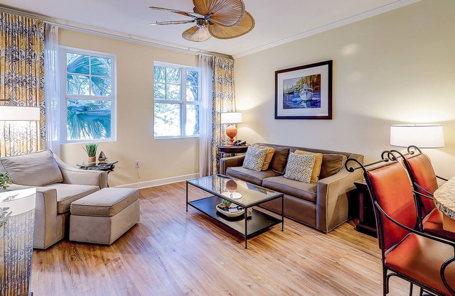 Beautiful condo with private balcony, W/D, firepit, full kitchen, and gym