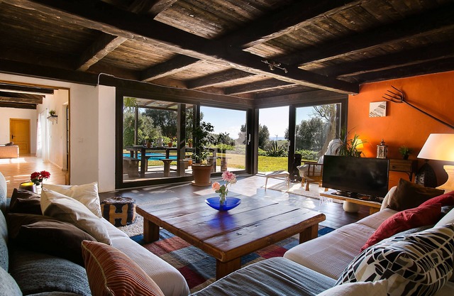 Beautiful eco-friendly country villa