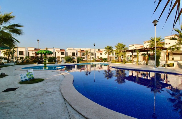 Beautiful family pool, close to the beach by Gpsrentas