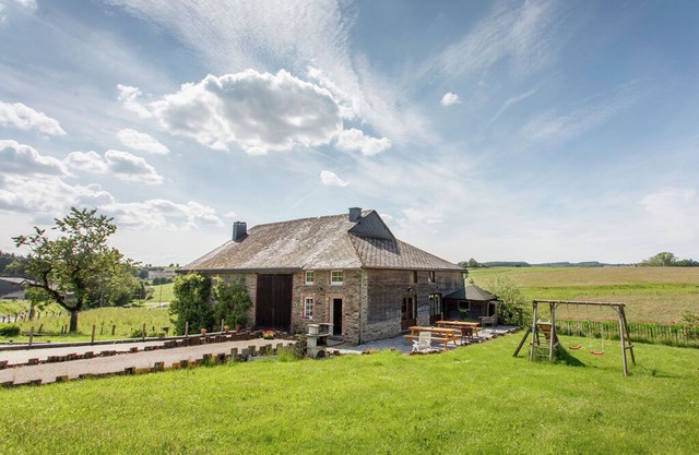 Beautiful Farmhouse in Brisy with Sauna