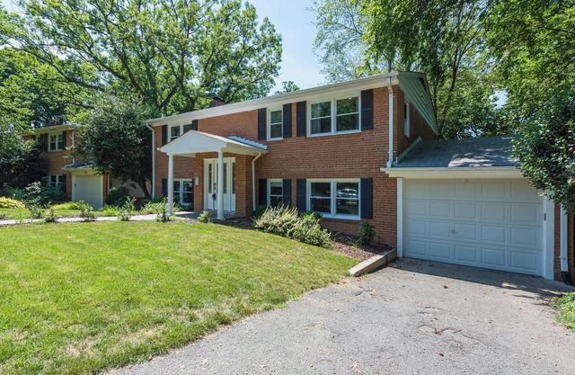 Beautiful Fully Renovated 3 Bedroom House 5 Mins to DC & DCA - Best Location!
