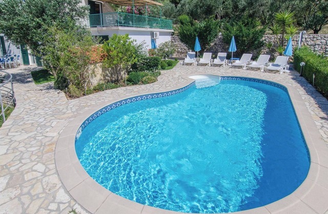 Beautiful Holiday Home with Pool and Sea View!