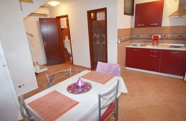 Holiday Terrace 
