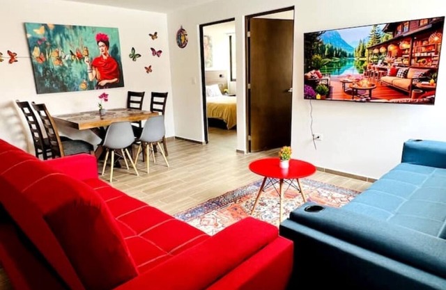 Beautiful Home/Exhibition Center