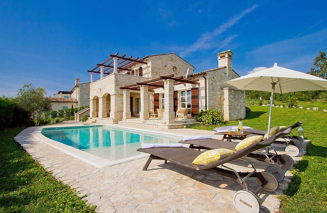 Beautiful home in Buzet