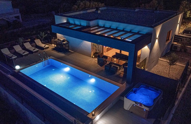 Beautiful home in Lumbarda