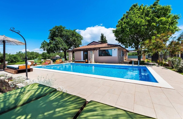 Beautiful home in Rovinj with WiFi