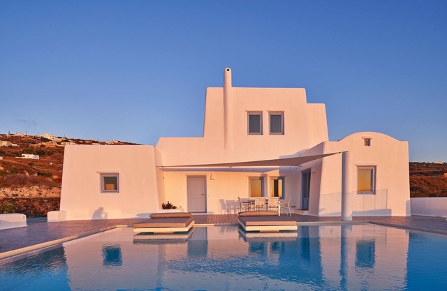 Beautiful Home in Santorini
