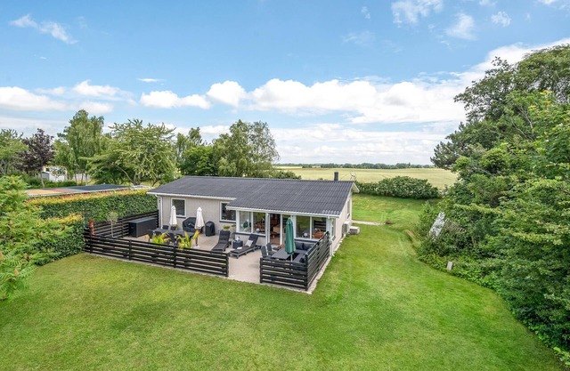 Beautiful home in Slagelse with kitchen