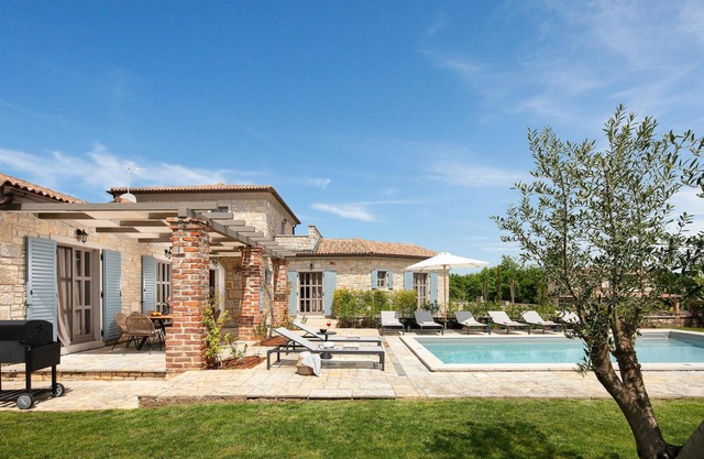 Beautiful home in Sv. Lovrec