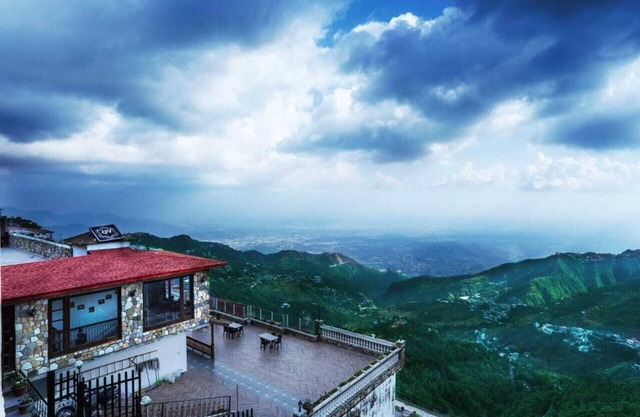 Beautiful hotel The Grand Valley Mussoorie