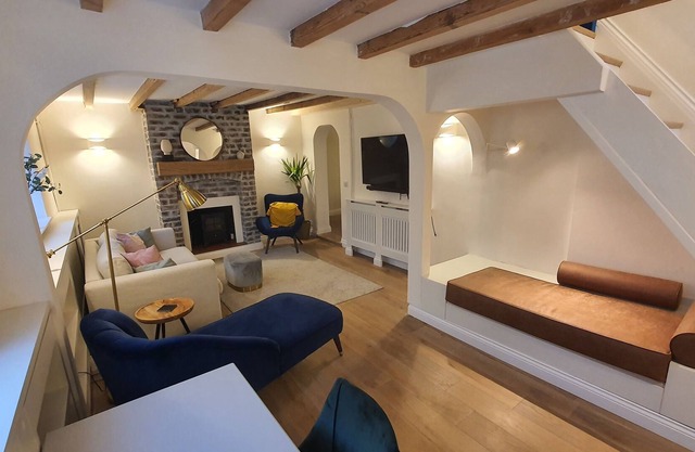 Beautiful House and Elevated Garden In Bridgnorth