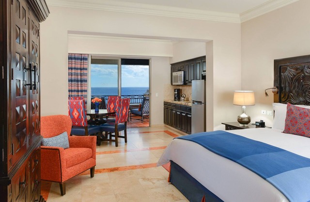 Beautiful Master suite at Pueblo Bonito Los Cabos Beach Resort