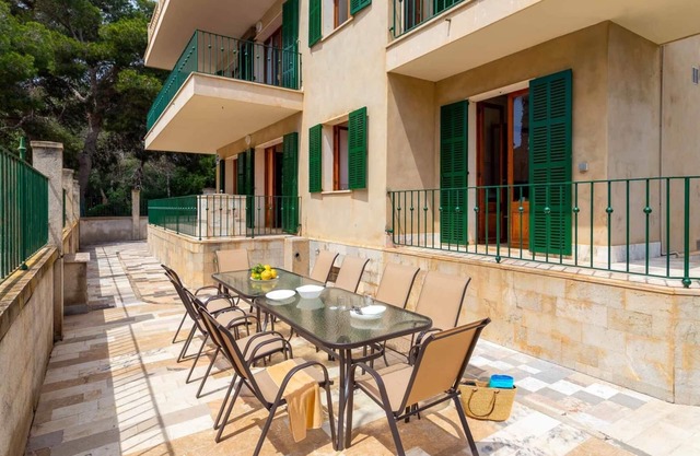 Beautiful Mediterranean house with terrace in Porto Cristo