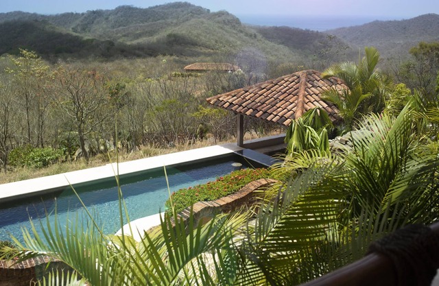 Beautiful Ocean View Villa w/private pool -- 5 minutes to the Beach!