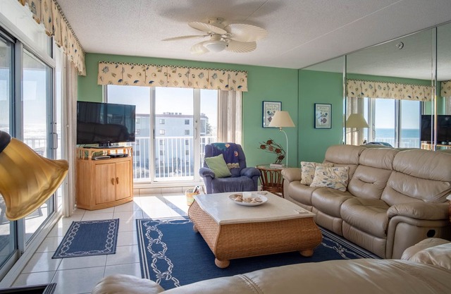 Beautiful Ocean Front 3 Bdrm On The Non-driving Section Of New Smyrna Beach