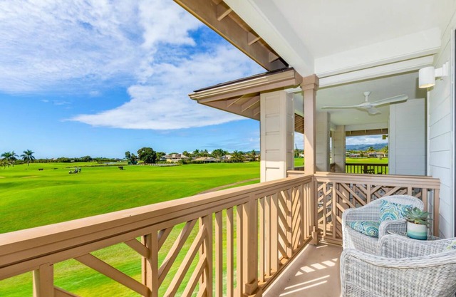 Beautiful Pili Mai Condo-2 Bdrm + sleeping den, sleeps 6, with A/C