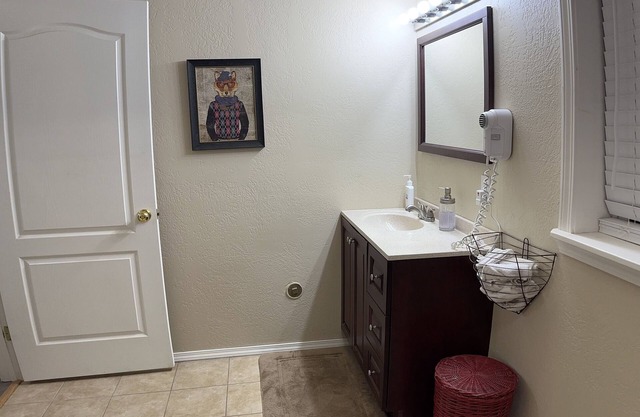 Beautiful place to stay in uptown Pagosa Springs! Close to amenities.