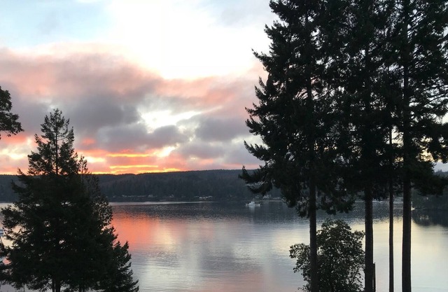 Beautiful Port Ludlow Penthouse Water View Condo