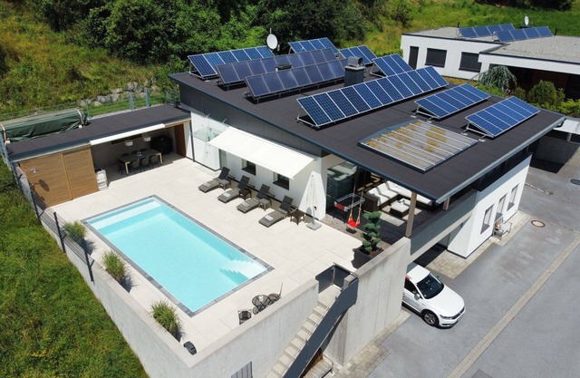 Beautiful private villa for 6 guests with pool, WIFI, TV, patio, panoramic view and parking