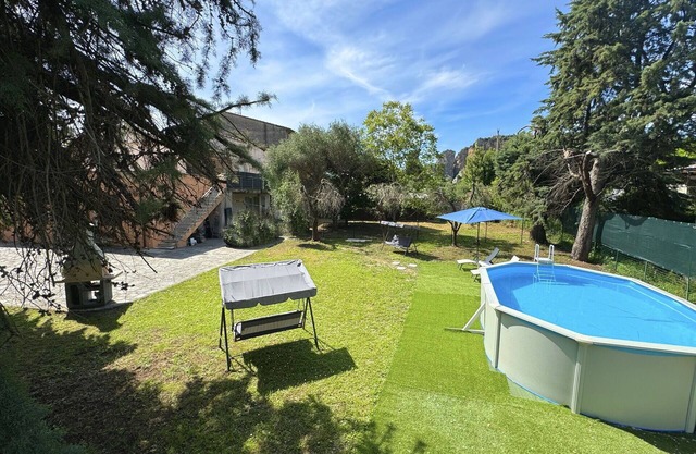 Beautiful private villa for 3 people with WIFI, private pool, A/C and pets allowed, close to Pisa