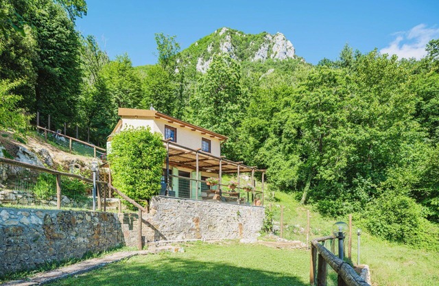 Beautiful private villa for 4 guests with WIFI, TV, terrace and pets allowed